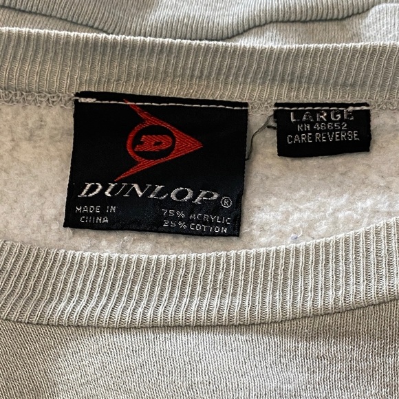 Vintage Dunlop Women's Gray and Navy Sweatshirt - Picture 2 of 7